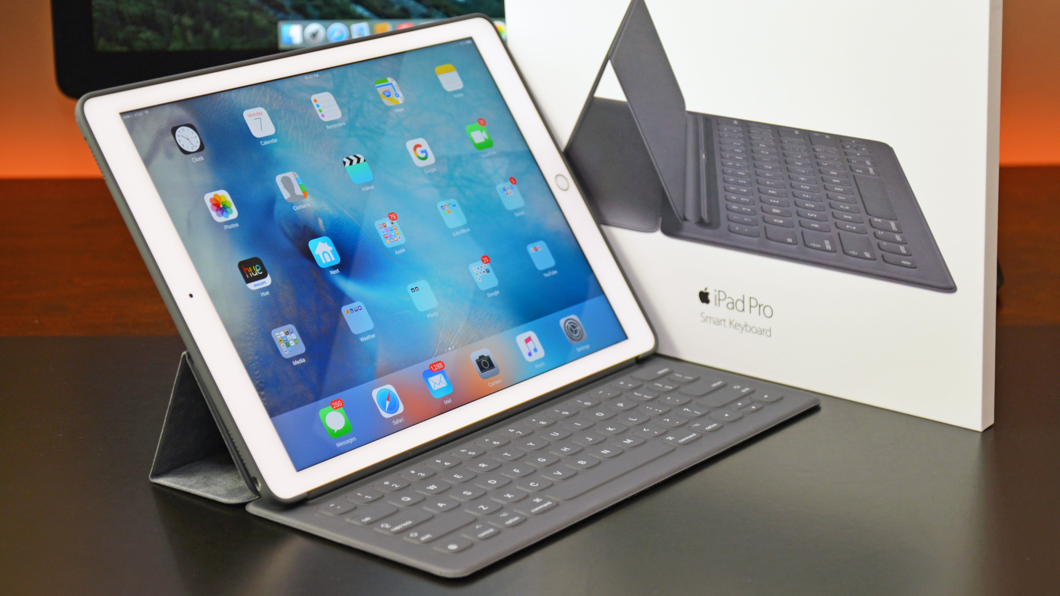 Bàn phím thông minh Apple cho iPad Pro 9.7\