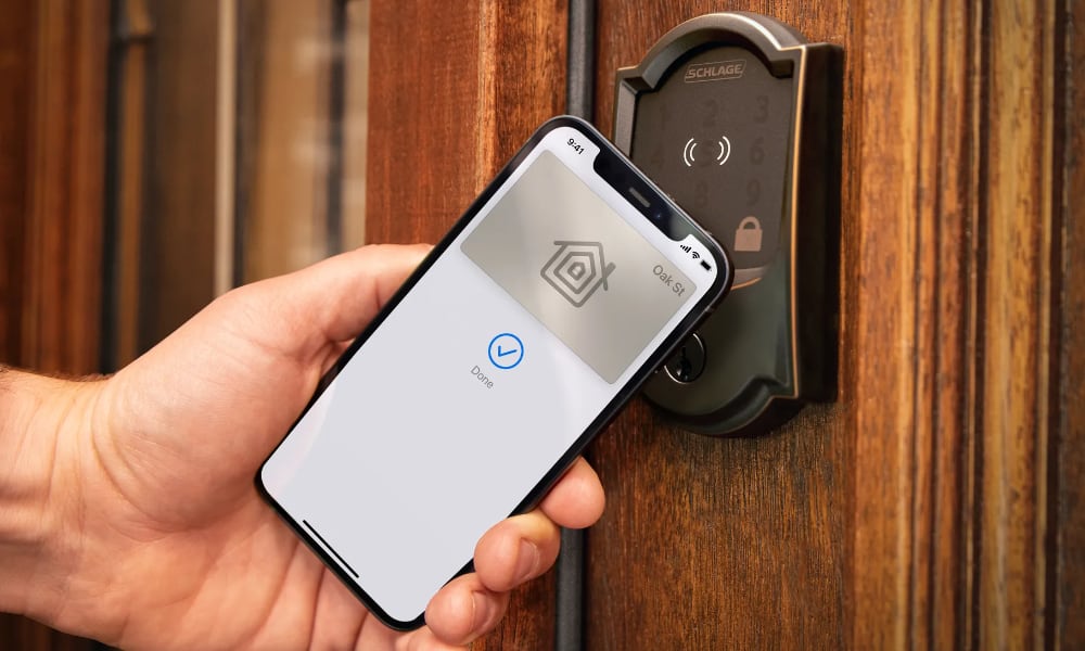Mở khóa cửa bằng iphone tích hợp Apple Home Key